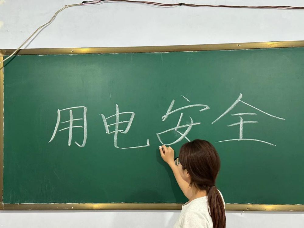 @W(xu)l(xing)늰h(du)M(jn)(j)йռ늰ȫ֪R
